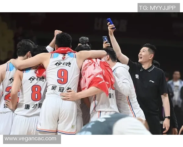 半决赛第二场辽宁队对阵新疆队精彩对决谁将晋级总决赛引发球迷热议