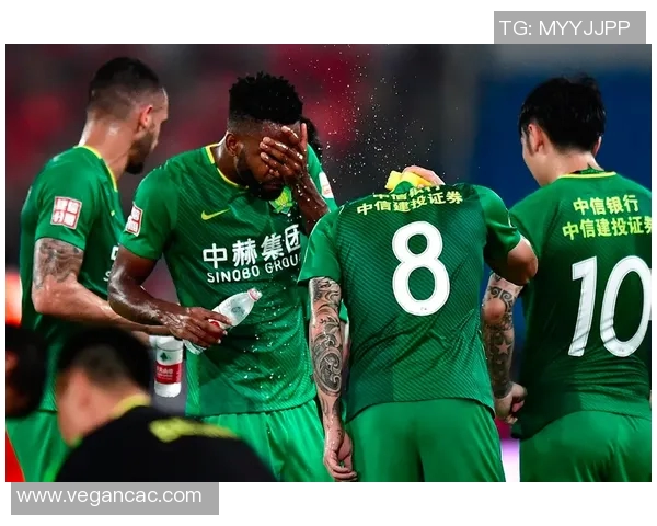 北京国安与苏宁激战正酣球迷期待精彩对决与惊喜时刻