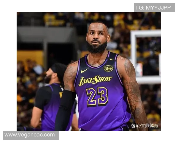 詹姆斯连续三场比赛砍下40+，领导湖人豪取三连胜