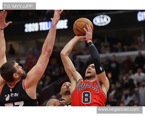 亚特联与芝加哥比赛前瞻分析及胜负预测全面解读 亚特联与芝加哥比赛前瞻分析及胜负预测全面解读