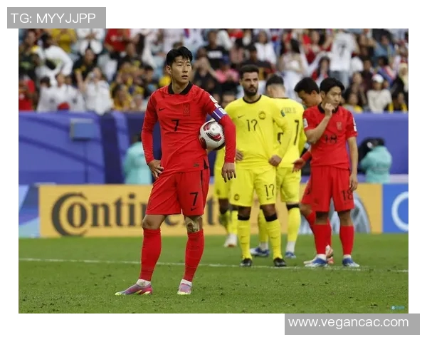 亚洲杯足球比赛直播精彩瞬间与美女球迷热情互动全景回顾