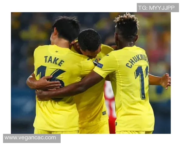 哈维西蒙斯的足球之路:从青训天才到职业赛场的闪耀明星 哈维西蒙斯的足球之路:从青训天才到职业赛场的闪耀明星