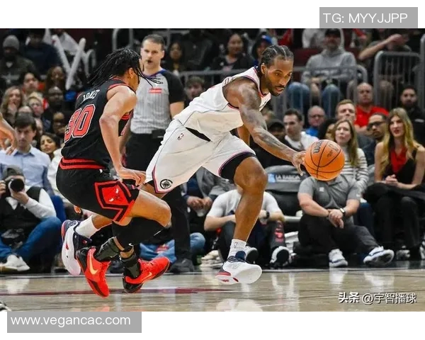 湖人快船激战即将开启球迷热情高涨期待精彩对决