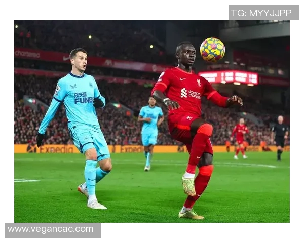 纽卡斯尔对阵利物浦比赛胜负预测分析及双方近期状态评估