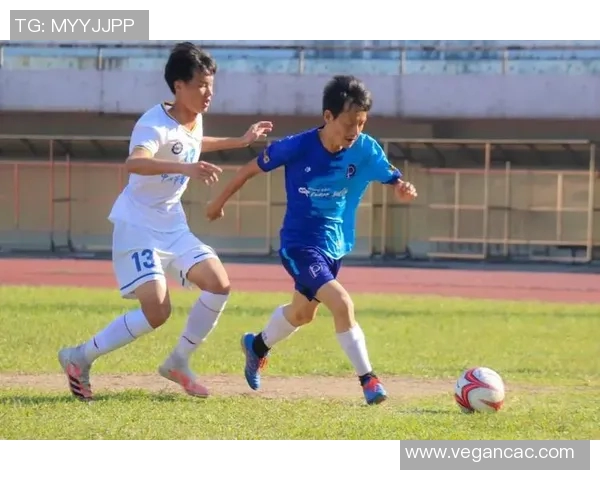 桑托斯与防卫者激战正酣谁能在这场较量中笑到最后